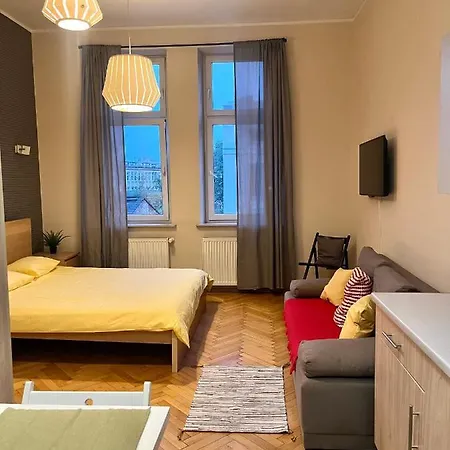 Apartment Cheerful Corner *